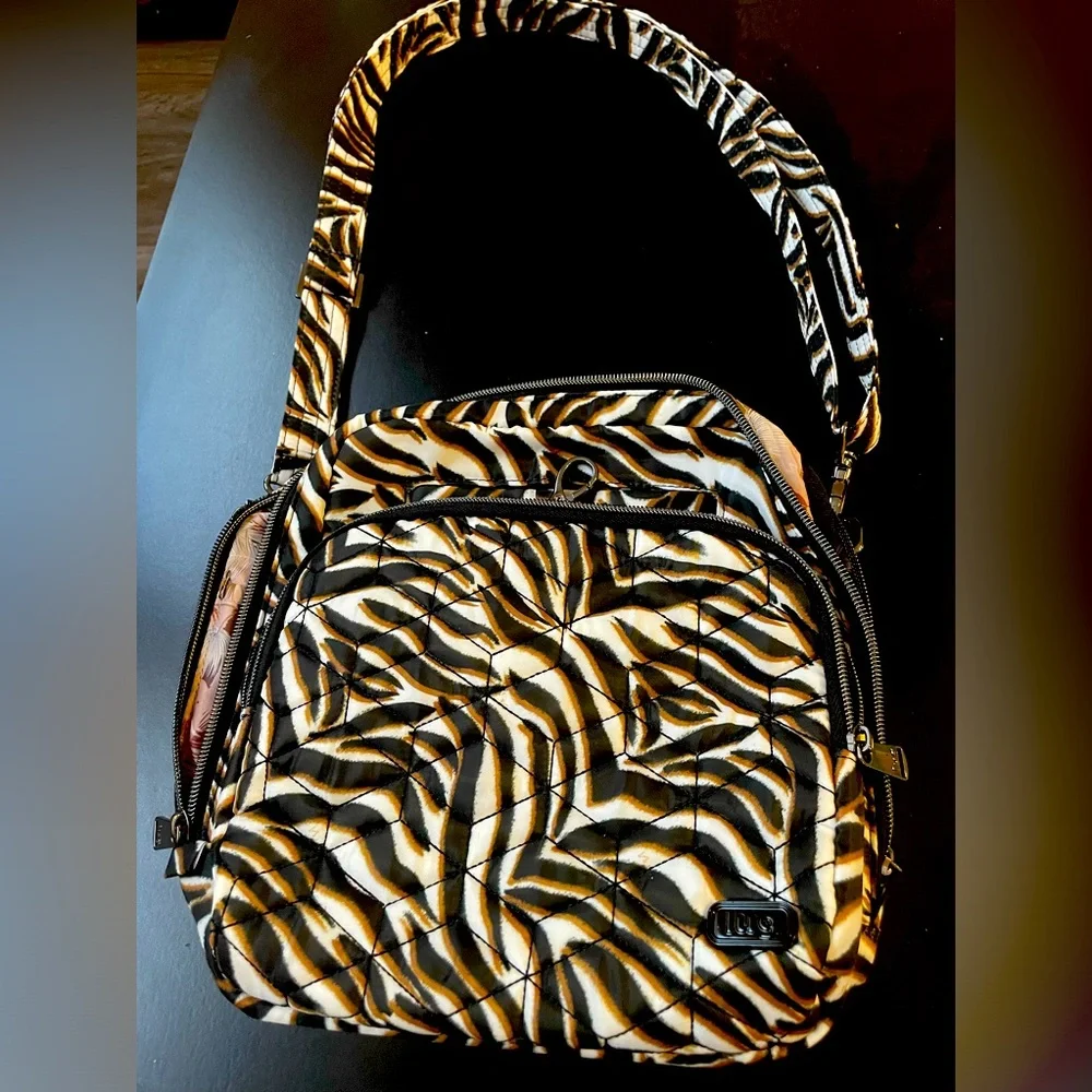 Pre-Owned Lug Ranger Animal Print Medium Cross-Body Bag - Picture 1 of 9